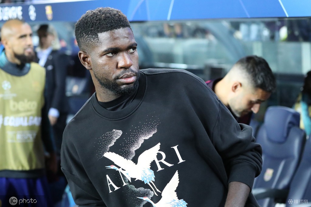 包含里昂主帅点名批评球队表现，要求全队提升的词条