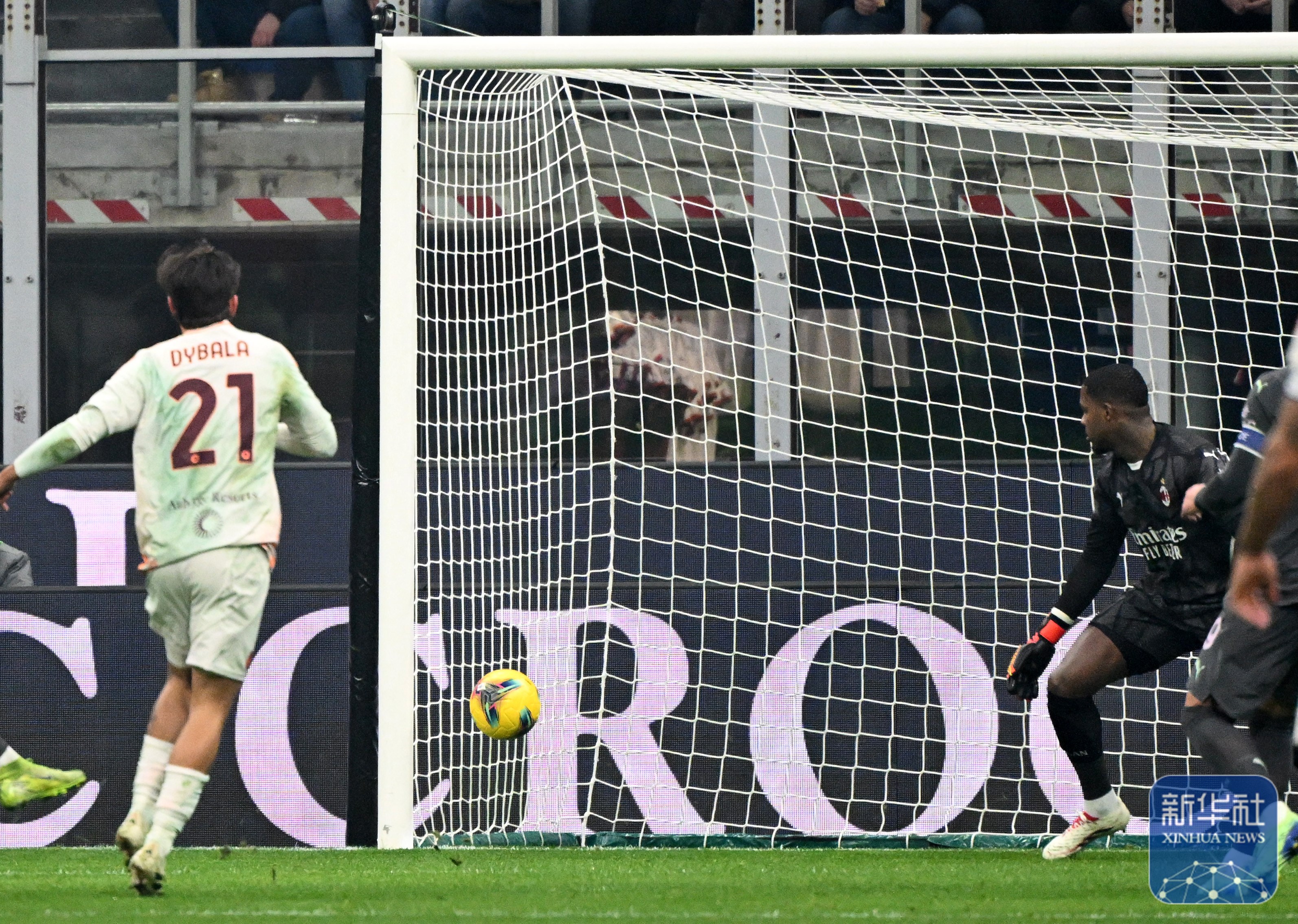 国际米兰客场战平罗马，艰难保持不败