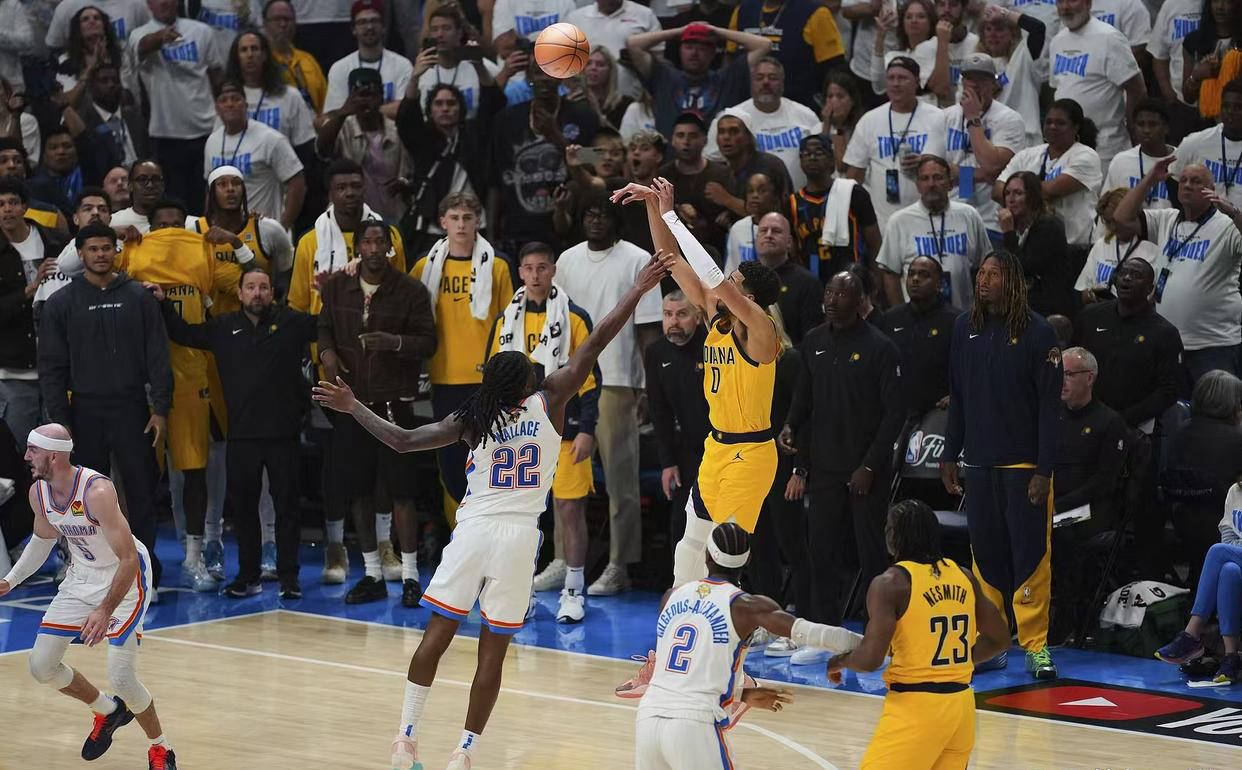 湖人陷入低谷，绝杀战胜连败，步行者球队命运悬念！